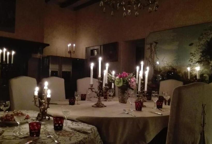 스탠다드 룸 킹사이즈 침대, Les Chambres D Hôtes Du Château De Saint Georges