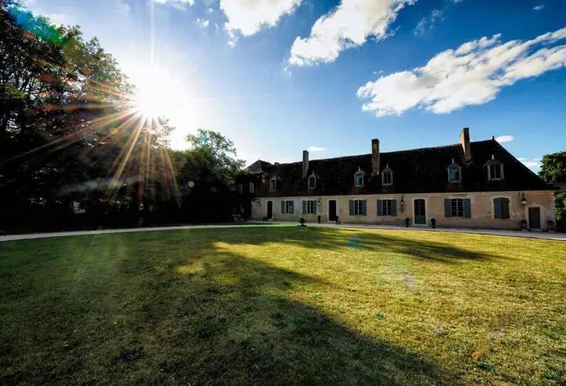 Deluxe-huone Puutarhanäkymä, Les Chambres D Hôtes Du Château De Saint Georges