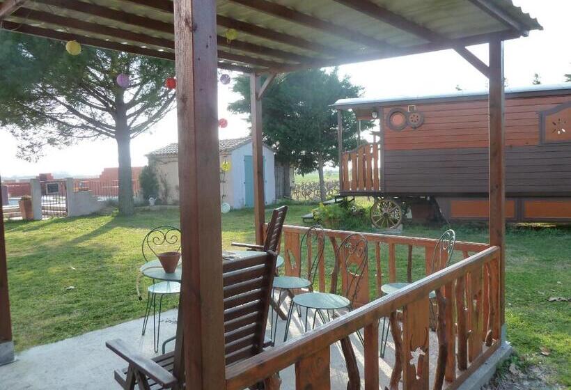 スタンダードルーム, Gites Et Roulottes Du Grand Puits