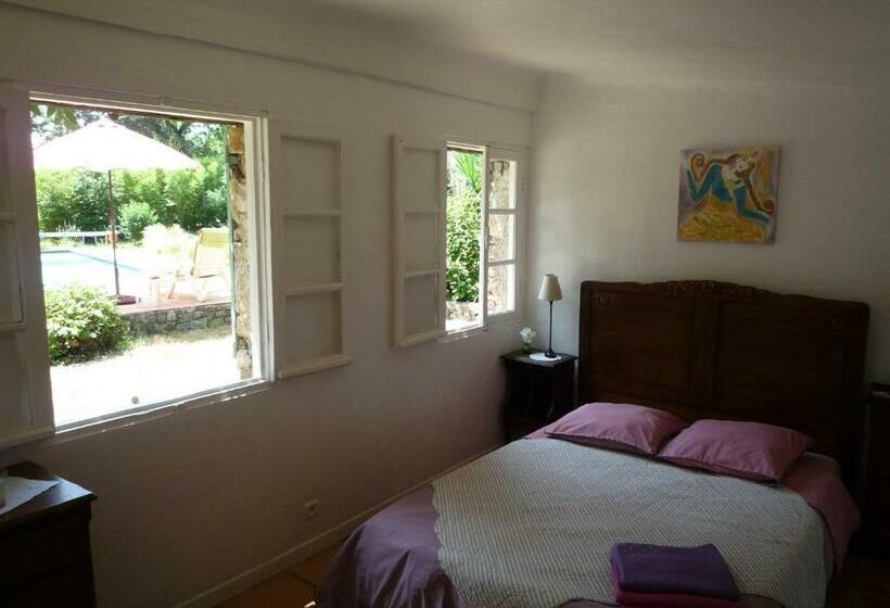 غرفة سوبيريور مطلة على حمام السباحة, La Rose Des Vents