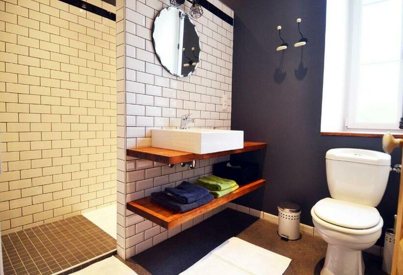 Номер Стандарт, Le Manoir