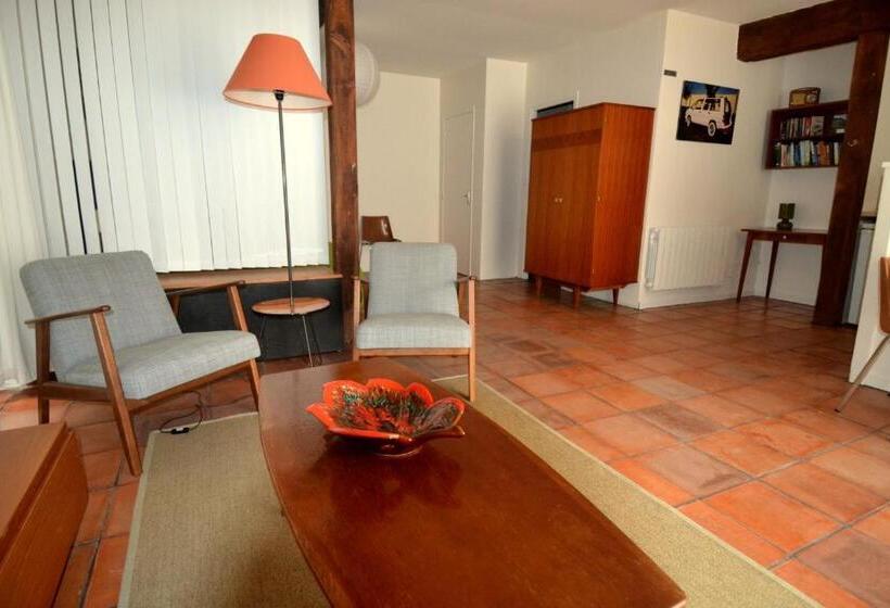 Студия Стандарт, Le Manoir