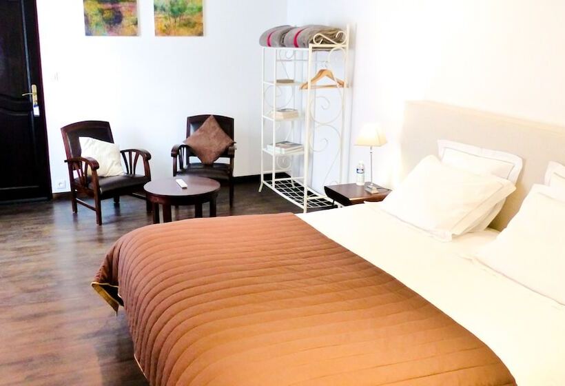 חדר סופריור, Le Relais Du Beffroi