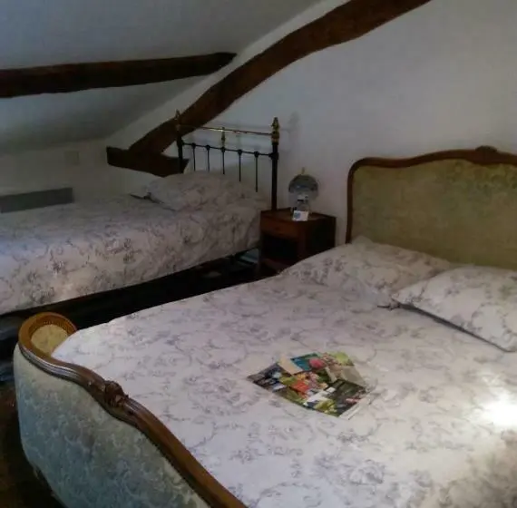 Standard Kolmen Hengen Huone, Le Val Du Roy