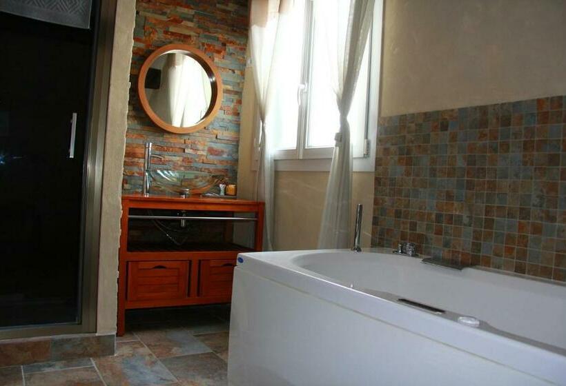 غرفة سوبيريور, Roissy Chambres