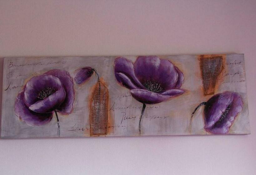 غرفة كومفورت ثلاثية, Roissy Chambres