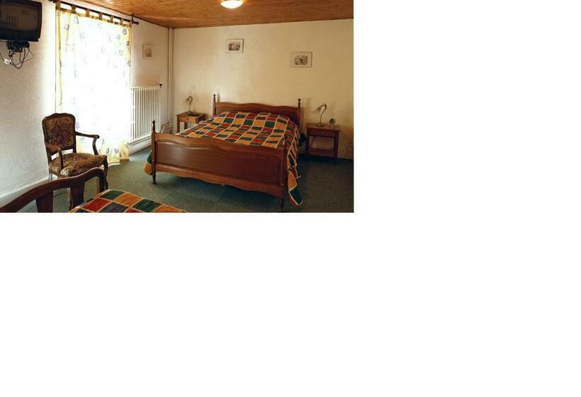 غرفة قياسية ثلاثية, Auberge Alsacienne