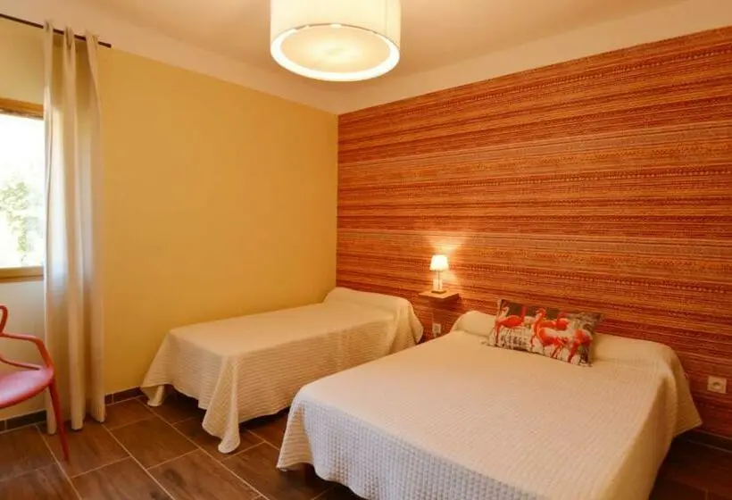 Standard Kolmen Hengen Huone, Auberge De La Foret Bonifatu