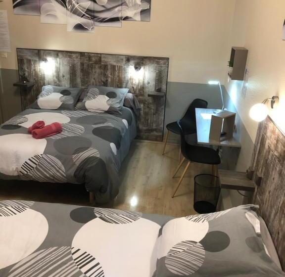 Семейный Номер, Des Remparts