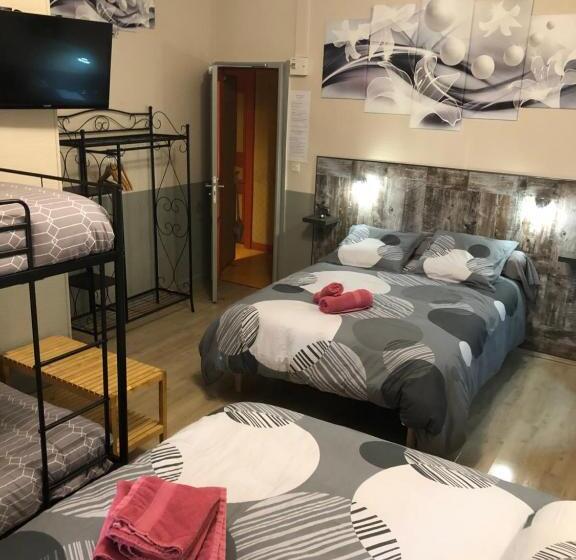 Семейный Номер, Des Remparts