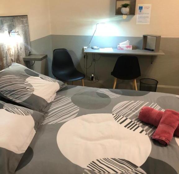 Семейный Номер, Des Remparts