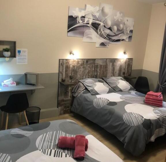 Семейный Номер, Des Remparts