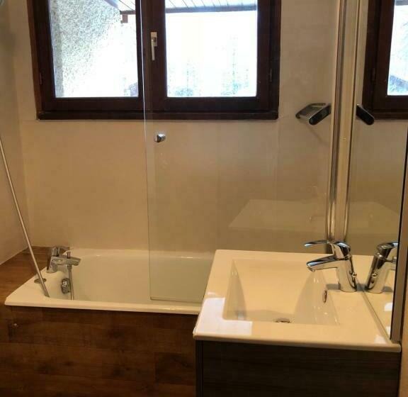 四人标准间, Hôtel Les Trappeurs