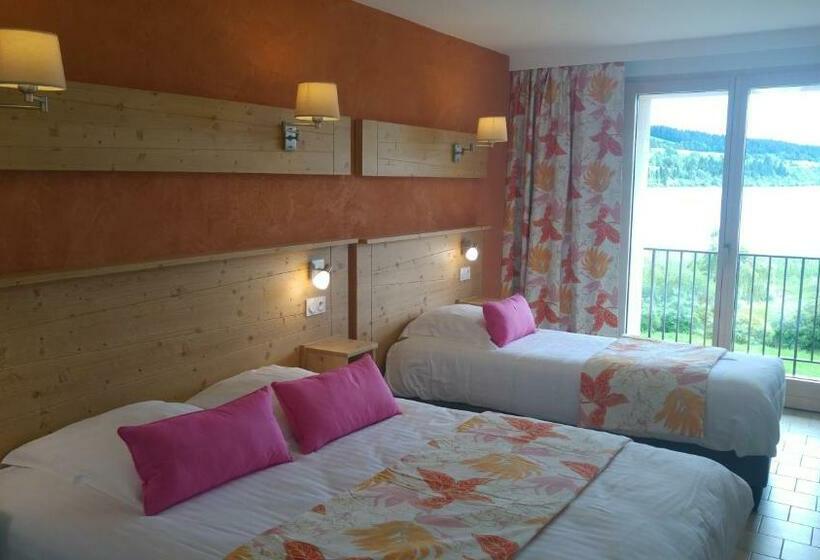 带阳台的三人标准间, Lou Granva