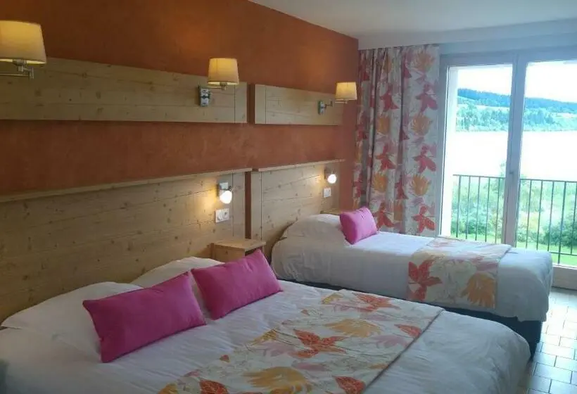 Standard Kolmen Hengen Huone Parveke, Lou Granva