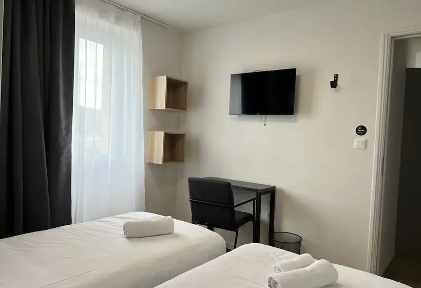 Perhehuone, Hôtel Le Ponson