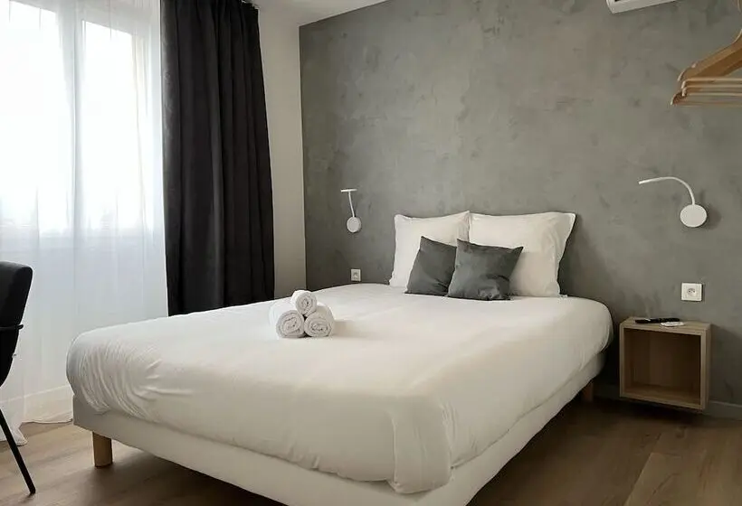 Perhehuone, Hôtel Le Ponson