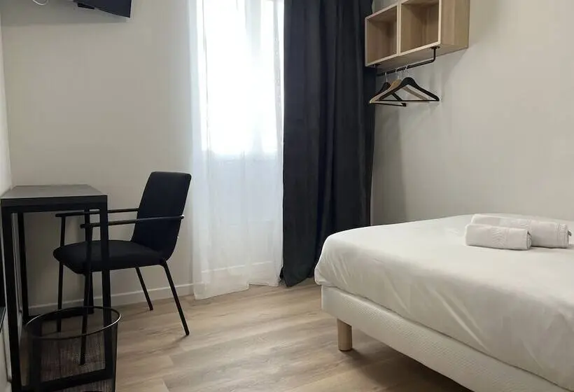 Comfort Kolmen Hengen Huone, Hôtel Le Ponson
