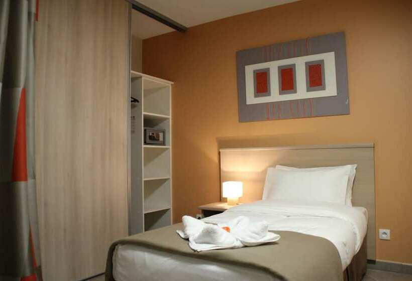Номер Стандарт Индивидуальный, The Originals Boutique, Hotel L Occitan, Aubagne