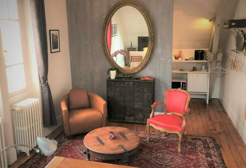 スタンダードインサイドビュールーム, Chambres D'hôtes Couleurs Du Temps