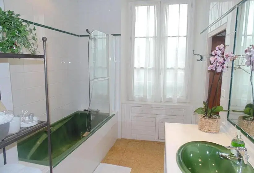 Standard-huone, Clos Saint Nicolas