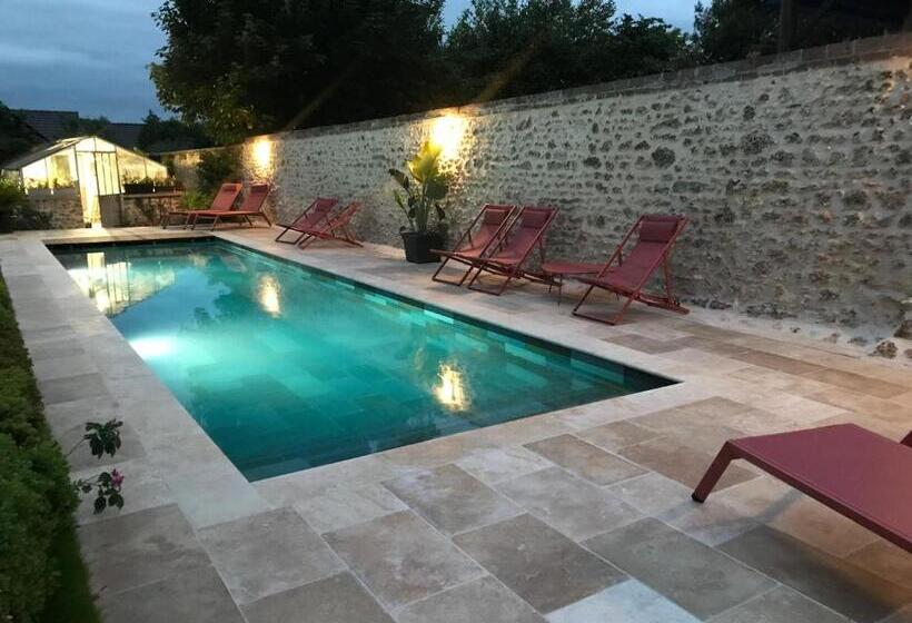 Семейный Полулюкс, Clos Saint Nicolas