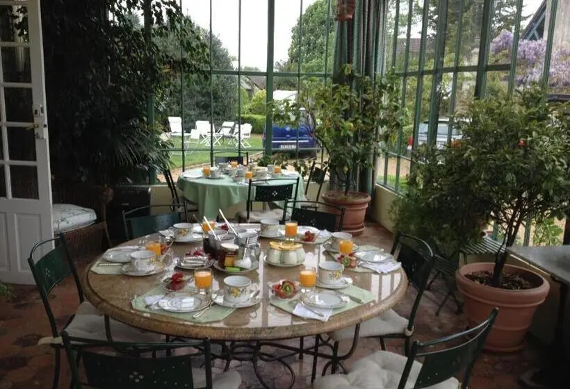 Economy-huone, Clos Saint Nicolas