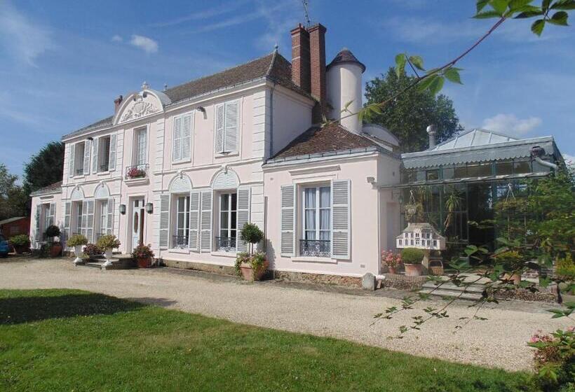 Семейный Полулюкс, Clos Saint Nicolas