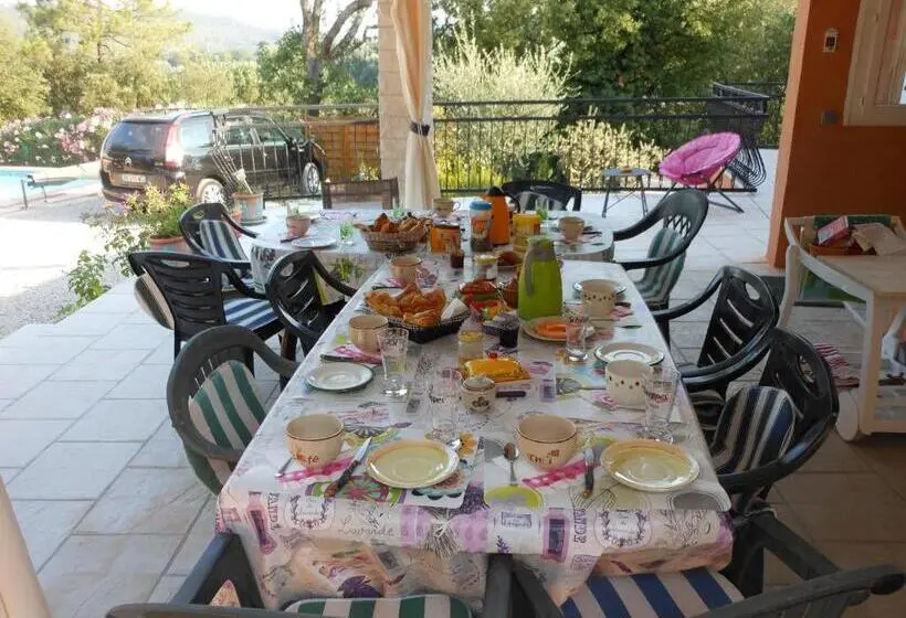 Studio Standard avec Terrasse, La Villa Sam