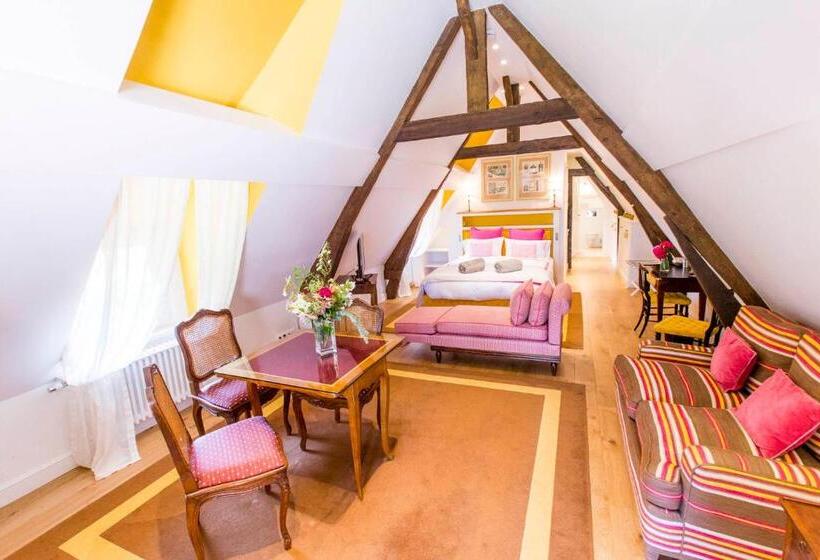 اتاق راحتی سه تخته, Le Clos De Grace