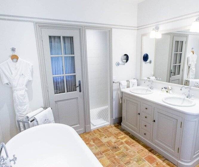 سوییت جونیور, Le Clos De Grace