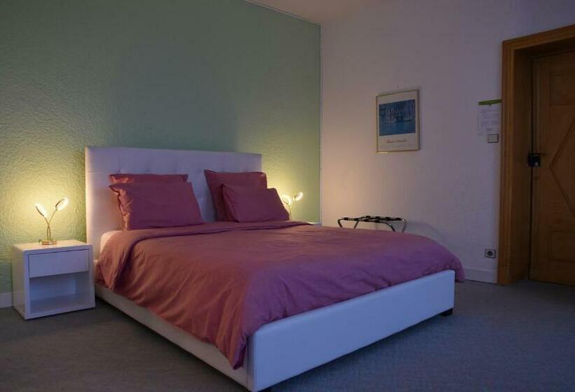 חדר סטנדרט, Le Platane