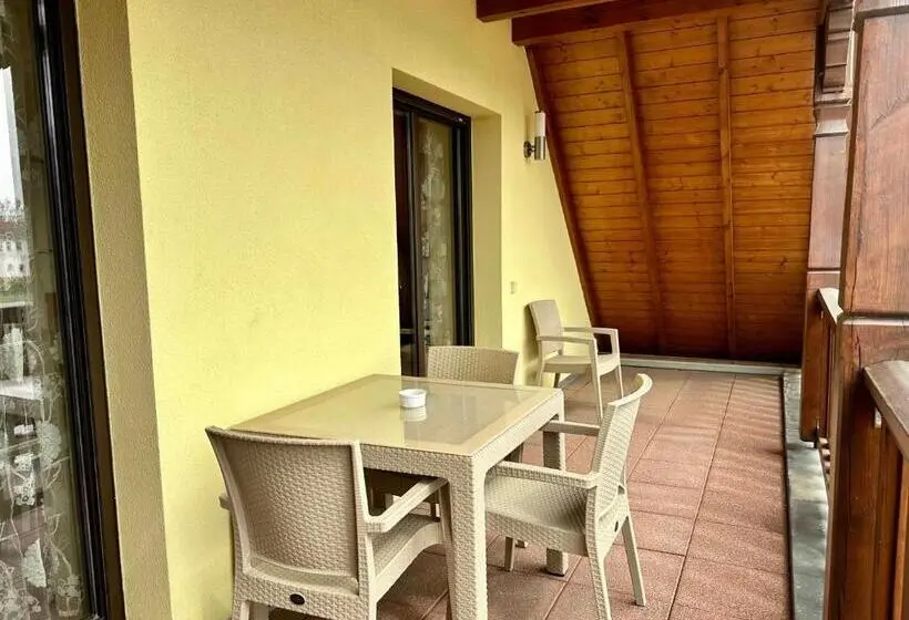 バルコニー付スイート, Les Chambres Du Vignoble