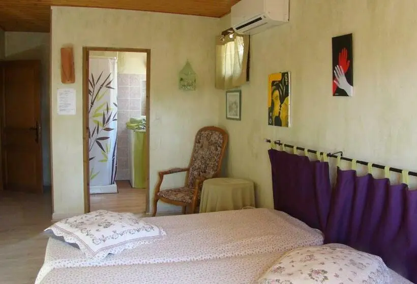 Comfort-huone, L'orée Du Bois