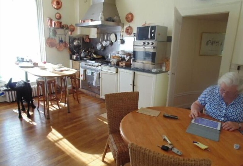 Номер Стандарт, Clos Saint Nicolas