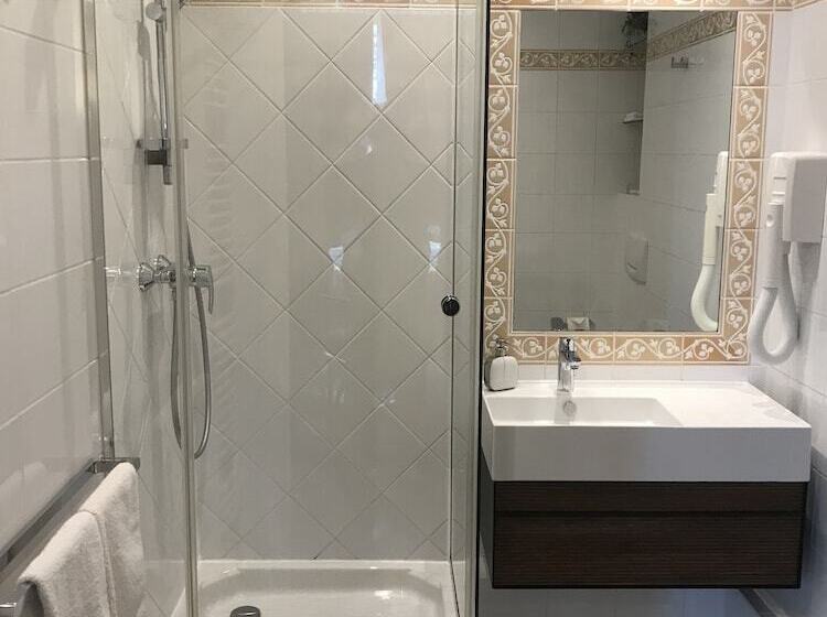 Номер Стандарт, Clos Saint Nicolas