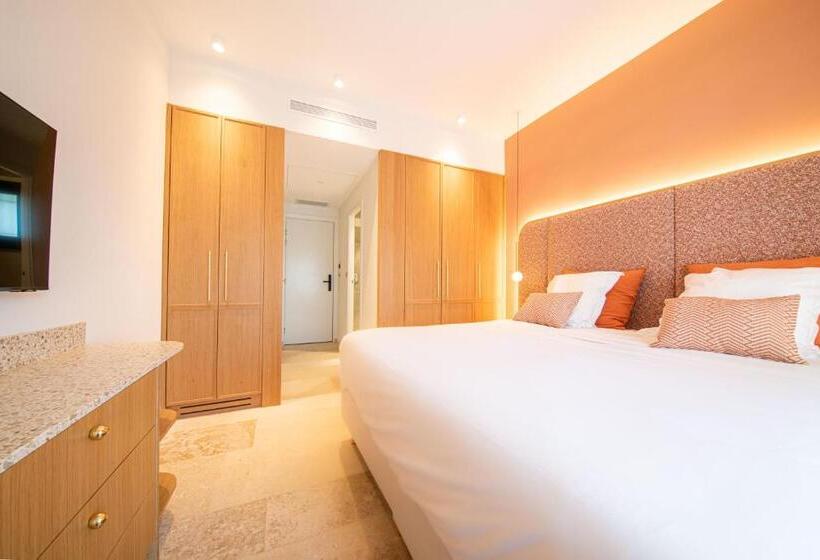 스탠다드 룸, Brin D Azur Saint Tropez