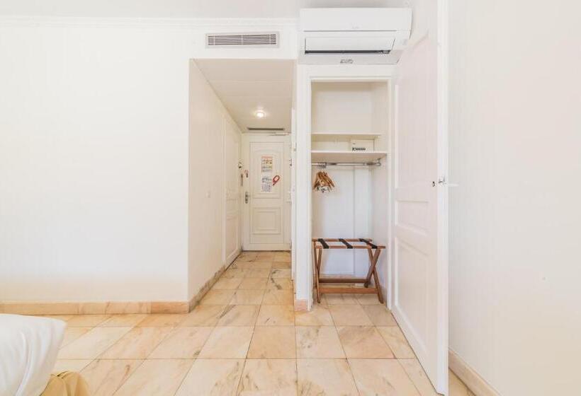 디럭스 룸, Brin D Azur Saint Tropez