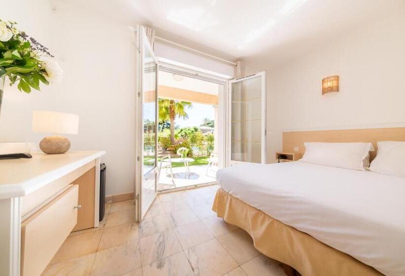 디럭스 룸, Brin D Azur Saint Tropez