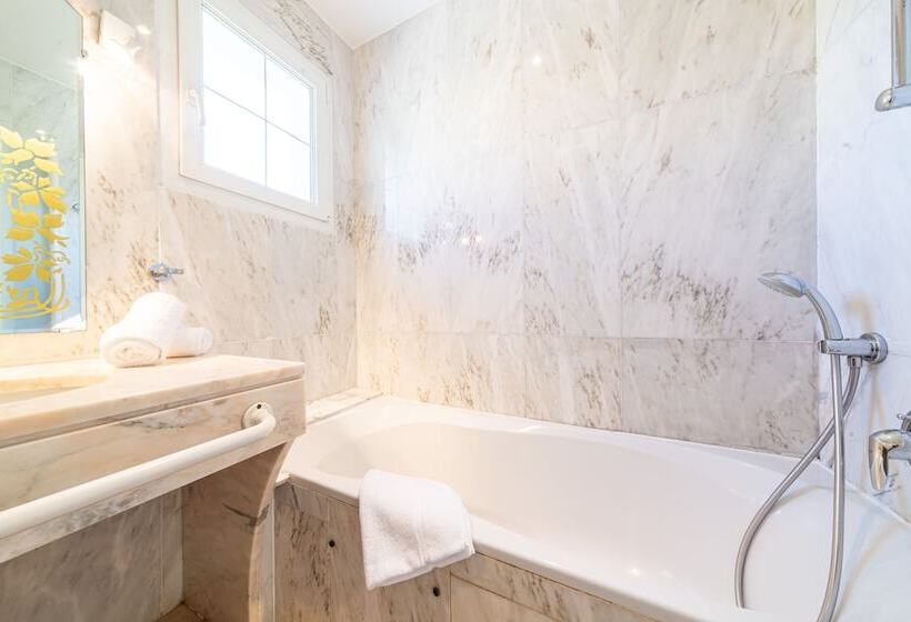 디럭스 룸, Brin D Azur Saint Tropez