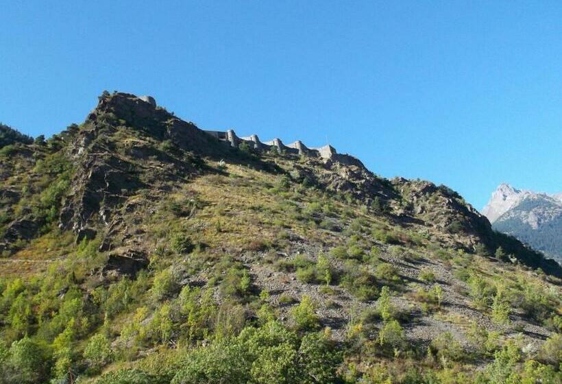 اتاق خانوادگی, Hôtel Le Commerce