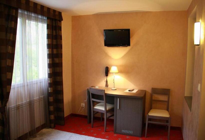 سوییت, Hôtel Le Commerce