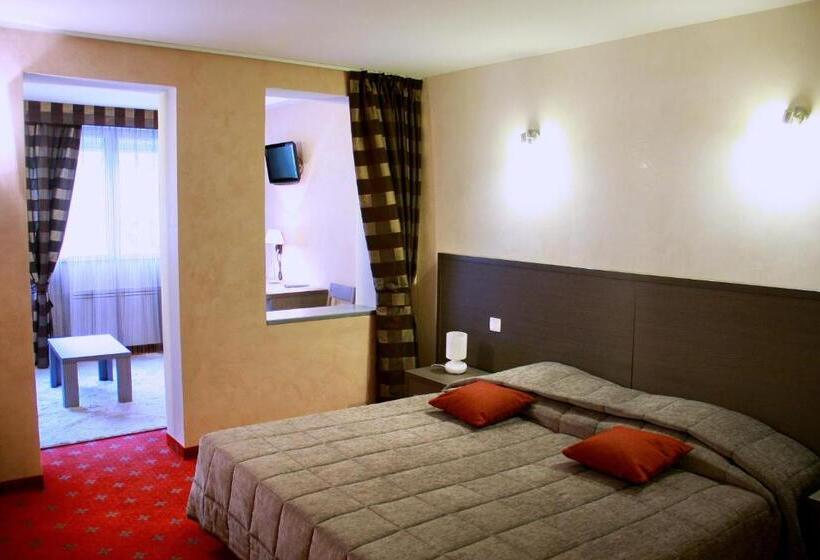 سوییت, Hôtel Le Commerce