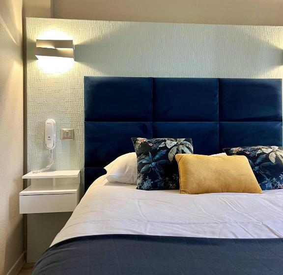 家庭山景房, La Calanque