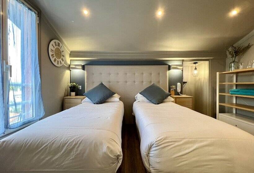 标准间带山景, La Calanque