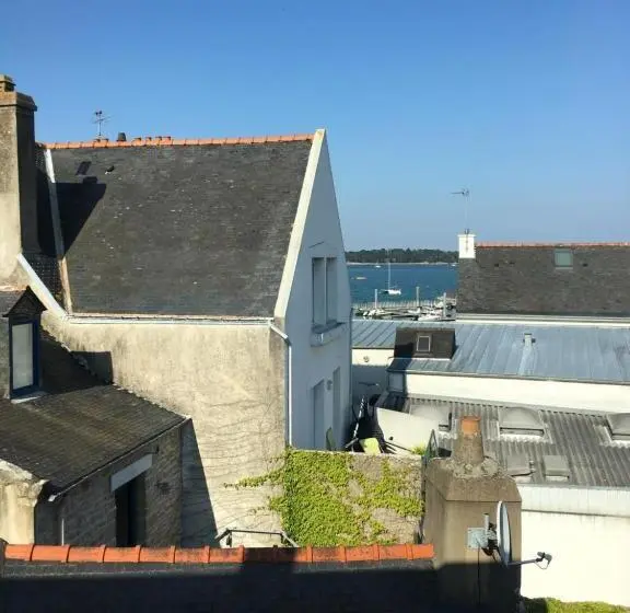 スタンダード4人部屋, Hôtel Restaurant La Voile Le Dock Er
