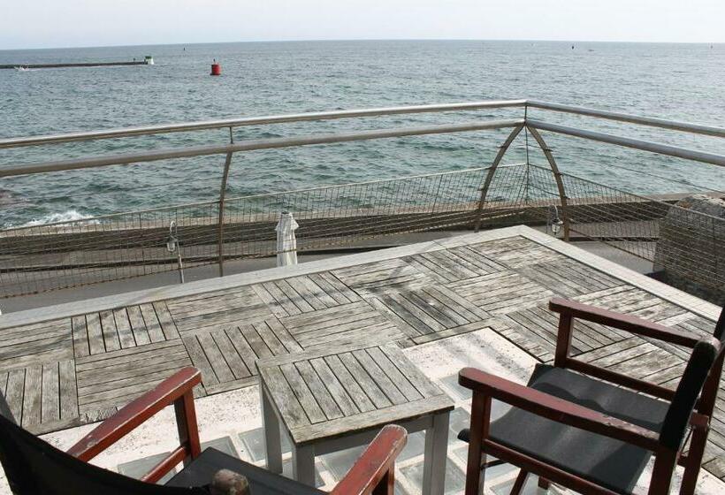 オーシャンビュースタンダードルーム, Le Poisson D Avril