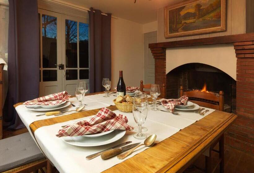 2间卧室的房子, Logis   Chateau De Beauregard