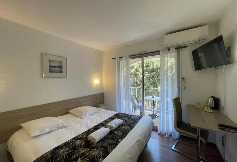 Comfort room with balcony, Acapella