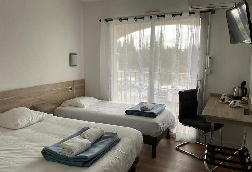 Comfort room with balcony, Acapella